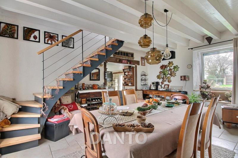 Maison - 175 m² - 7 pièces