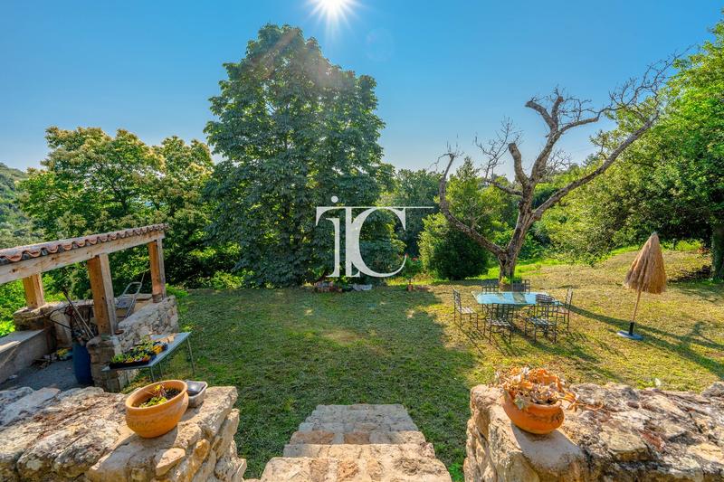 Maison - 141 m² - 6 pièces