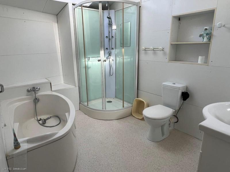 Maison - 80 m² - 5 pièces