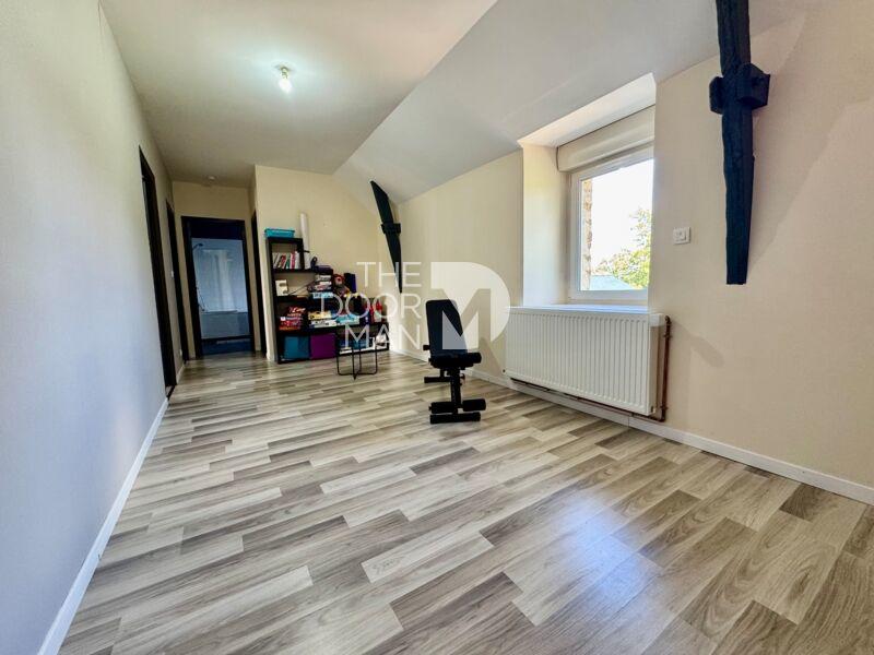 Maison - 194 m² - 7 pièces