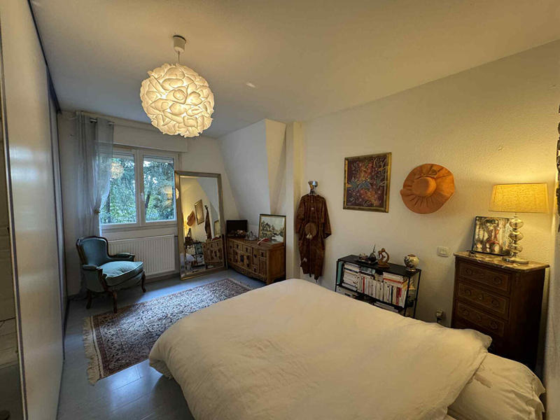 Appartement - 96 m² - 5 pièces