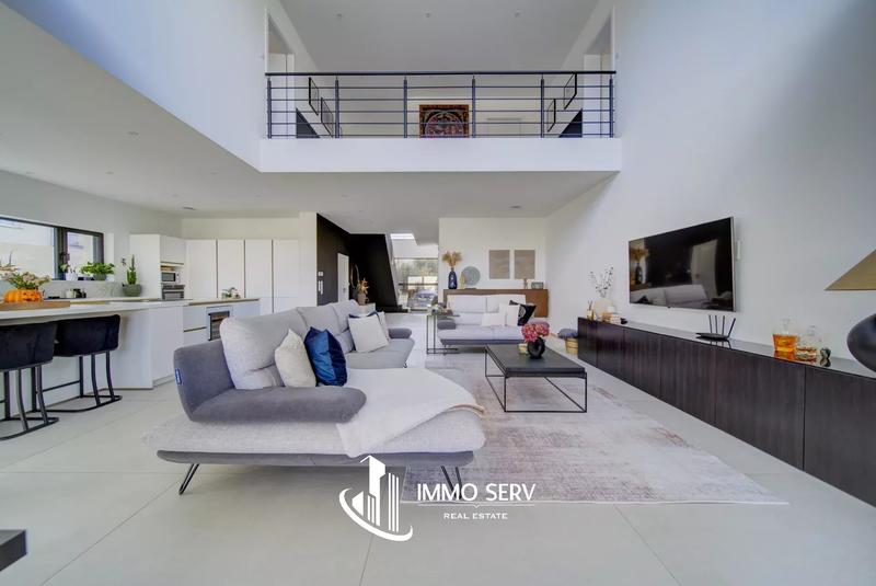 Villa - 260 m² - 7 pièces