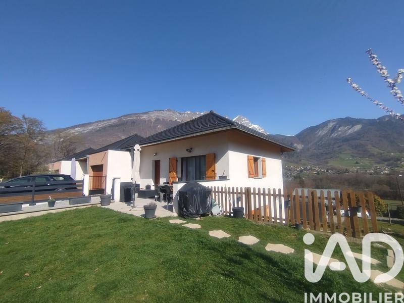 Maison - 98 m² - 4 pièces