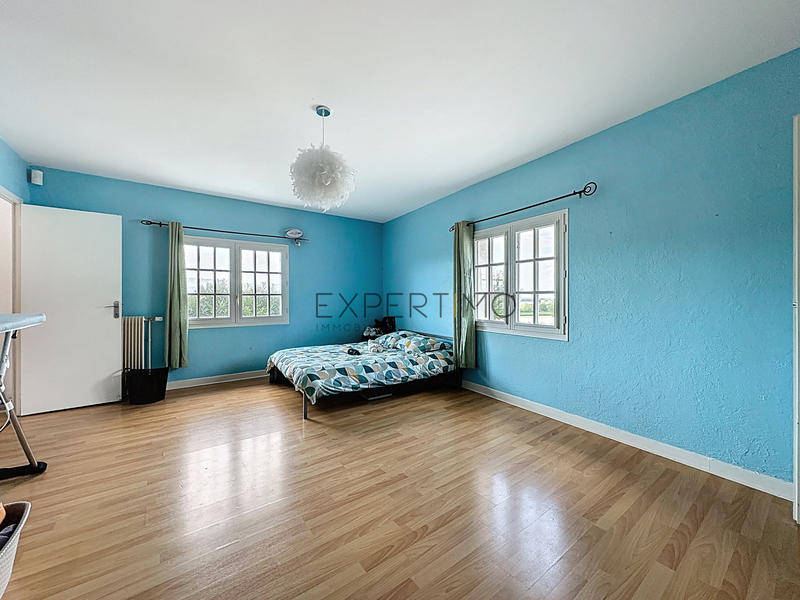 Maison - 295 m² - 7 pièces