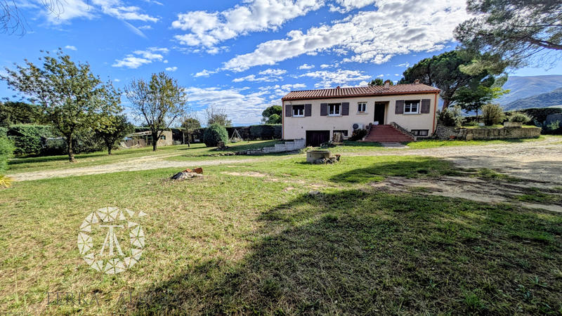 Villa - 101 m² - 5 pièces