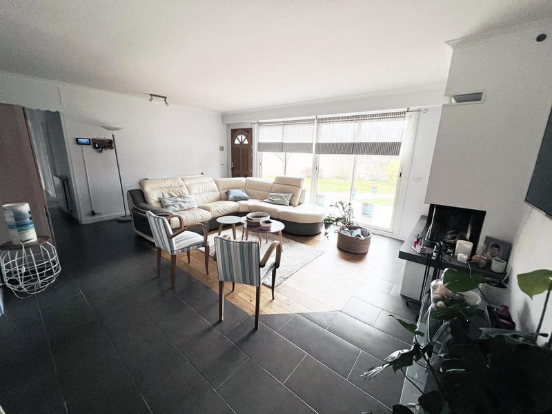 Maison traditionnelle - 215 m² - 7 pièces