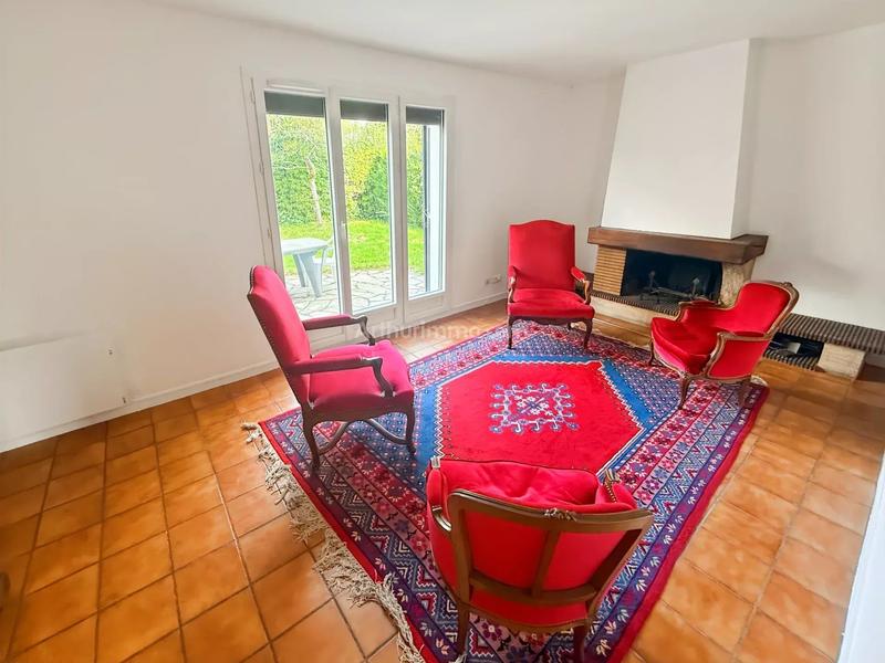 Maison - 189 m² - 8 pièces