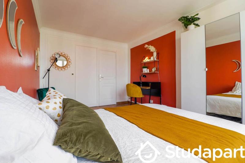 Chambre - 10 m² - 1 pièce