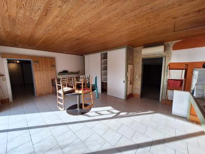 Maison traditionnelle - 86 m² - 5 pièces