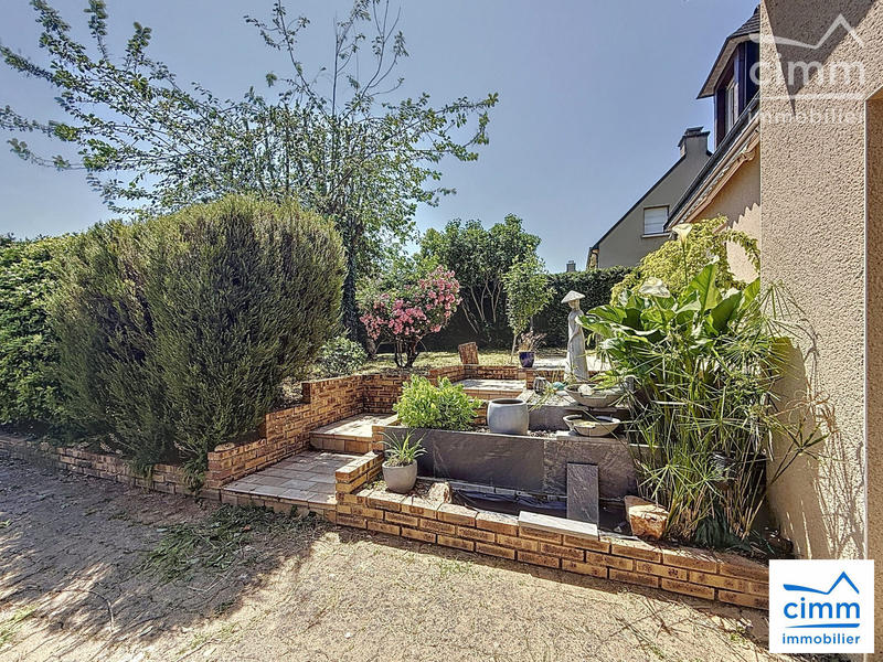 Maison traditionnelle - 112 m² - 6 pièces