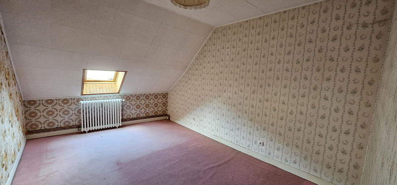 Maison - 157 m² - 12 pièces