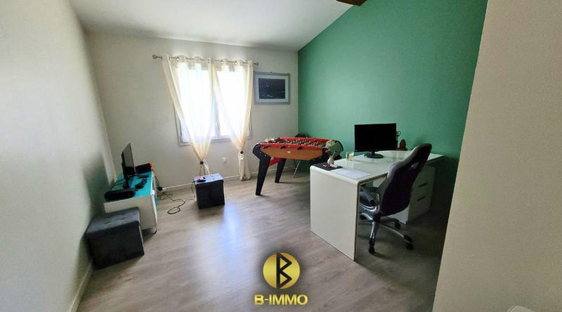 Maison - 200 m² - 6 pièces