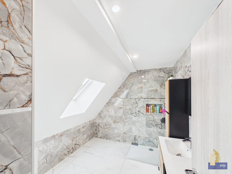 Maison - 82 m² - 4 pièces