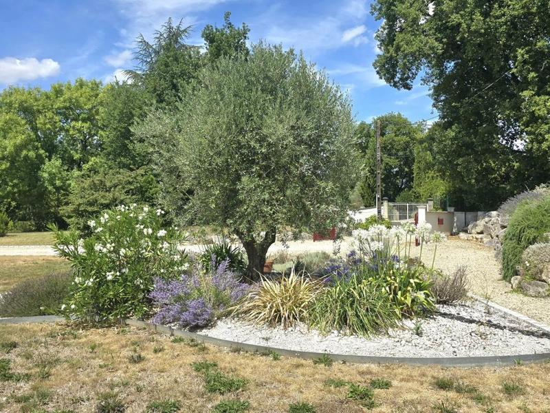 Maison - 207 m² - 9 pièces