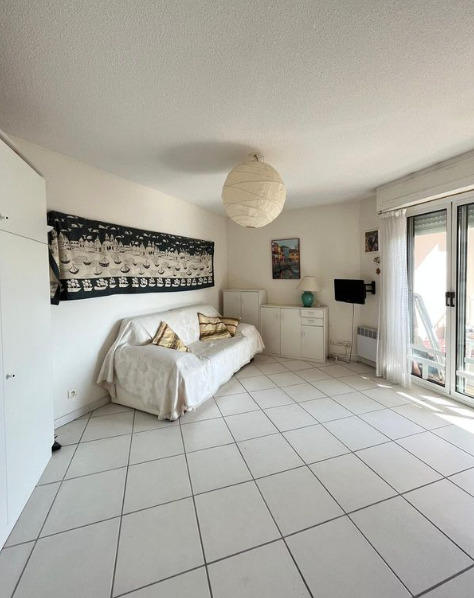 Studio - 25 m² - 1 pièce