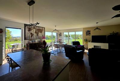 Maison - 109 m² - 4 pièces