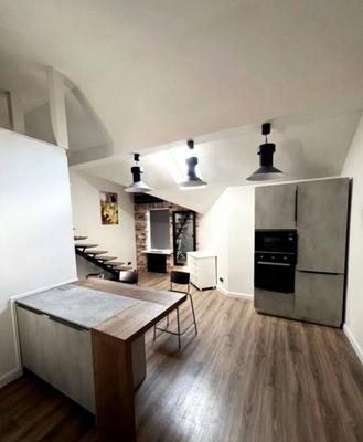 Studio - 25 m² - 1 pièce