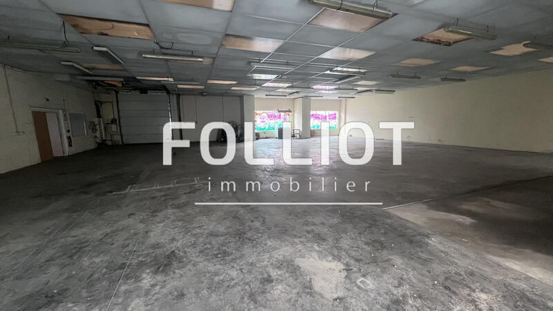 Local commercial - 680 m²