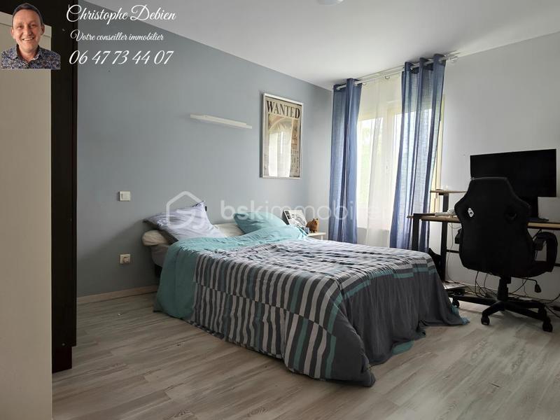 Maison traditionnelle - 207 m² - 7 pièces