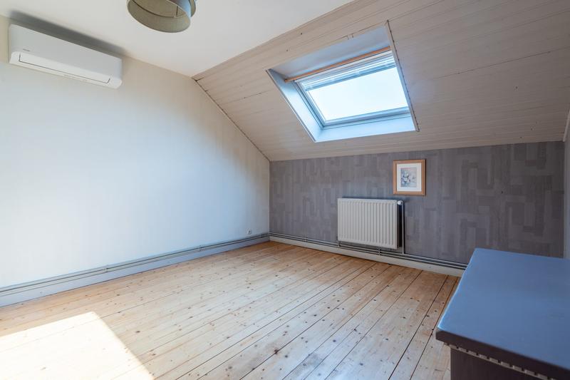 Maison - 195 m² - 7 pièces