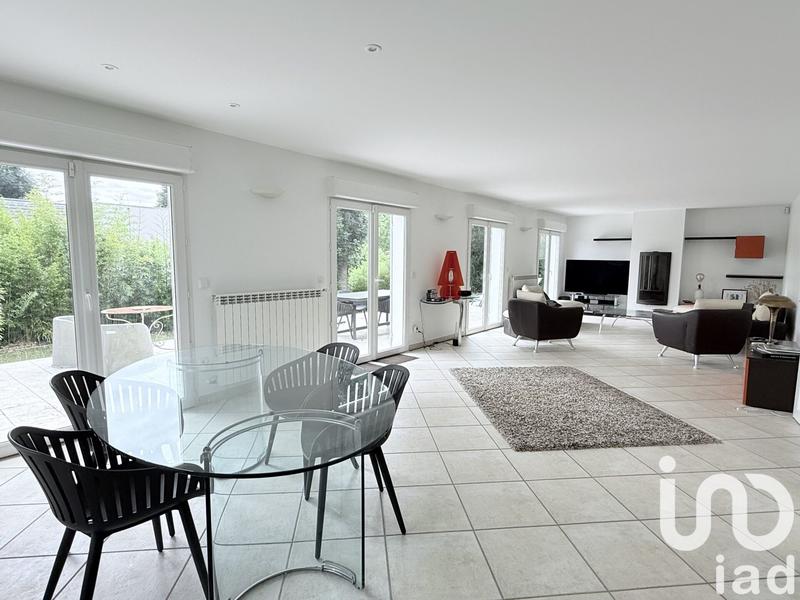 Maison - 183 m² - 7 pièces