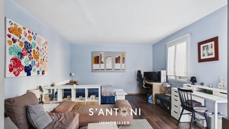 Maison - 196 m² - 5 pièces