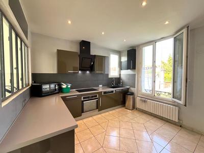 Maison - 105 m² - 5 pièces