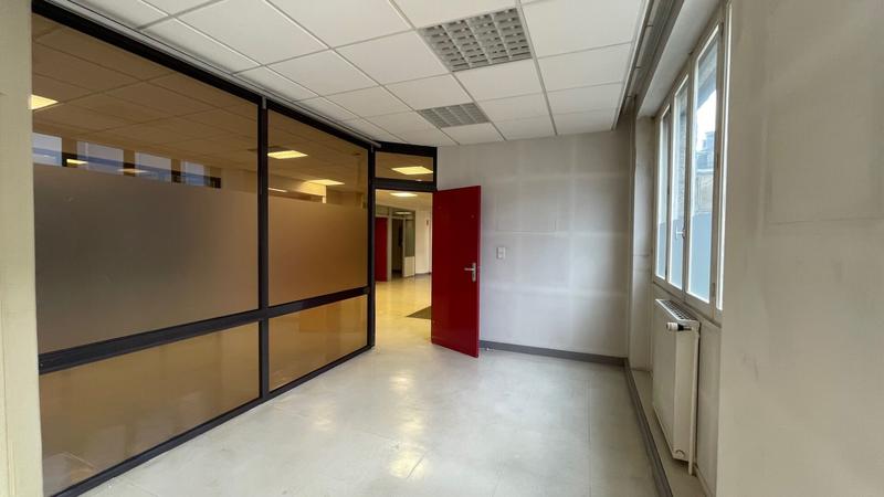 Bureau - 180 m²