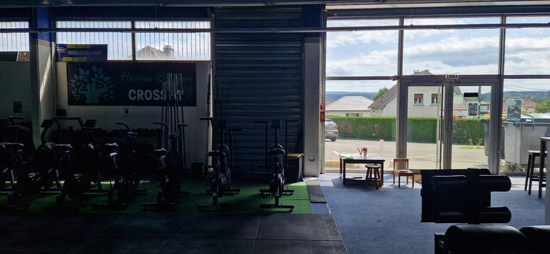 Local commercial - 659 m² - 3 pièces