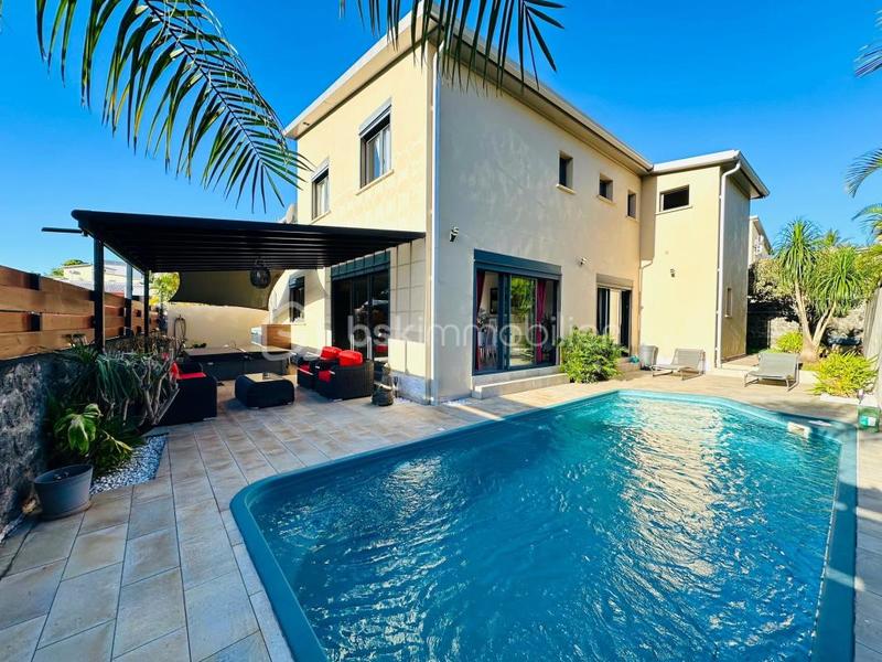 Maison - 176 m² - 5 pièces