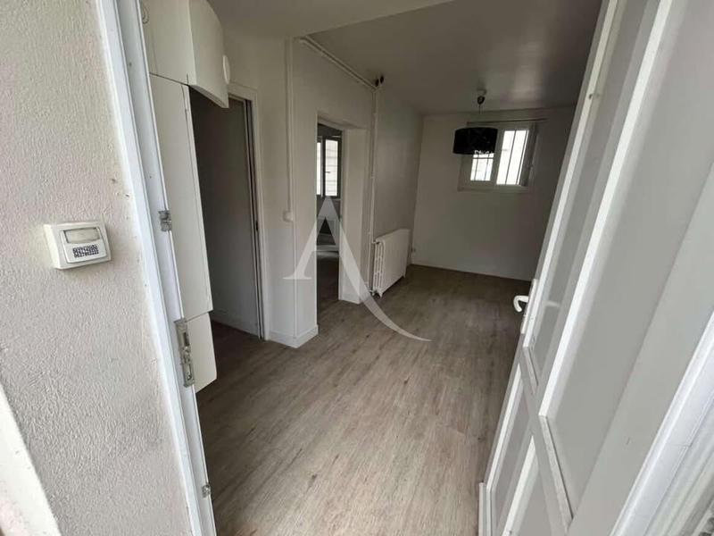 Local commercial - 50 m² - 2 pièces