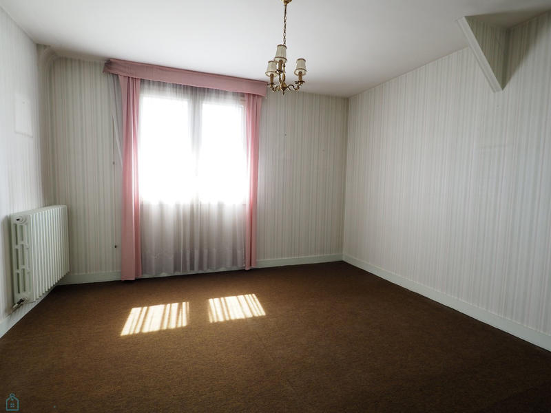 Maison - 171 m² - 7 pièces