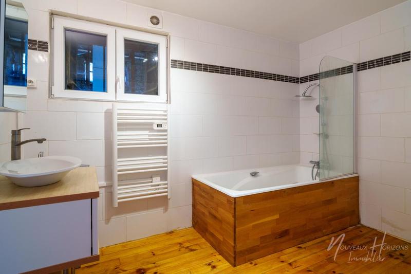 Maison - 160 m² - 6 pièces