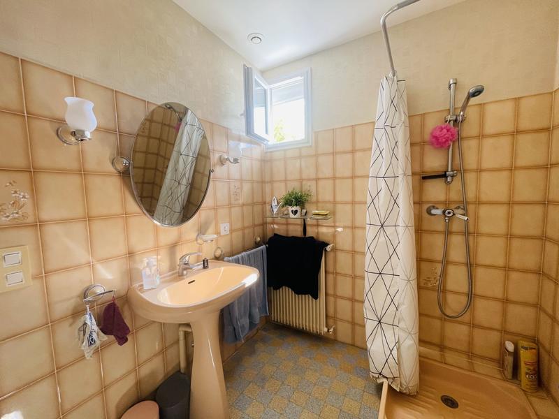 Maison - 90 m² - 5 pièces