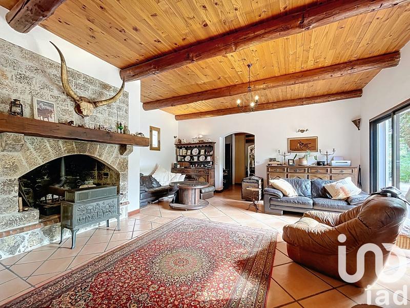 Maison - 198 m² - 7 pièces