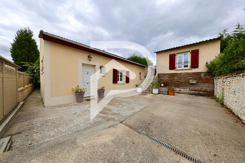 Maison - 140 m² - 7 pièces