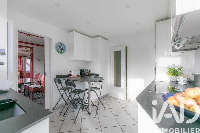 Maison - 180 m² - 6 pièces