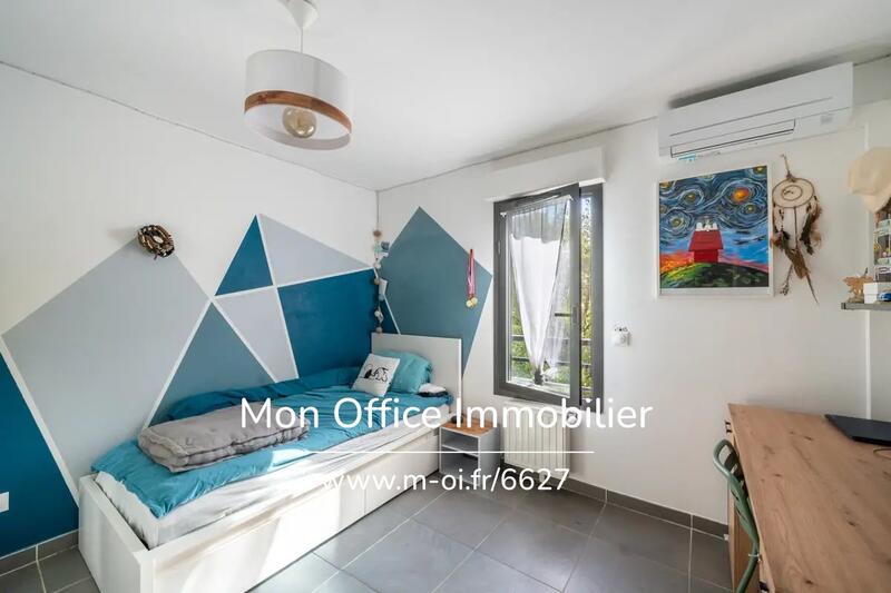 Appartement - 80 m² - 4 pièces