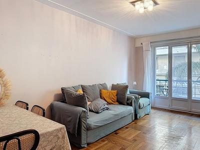 Appartement - 77 m² - 3 pièces