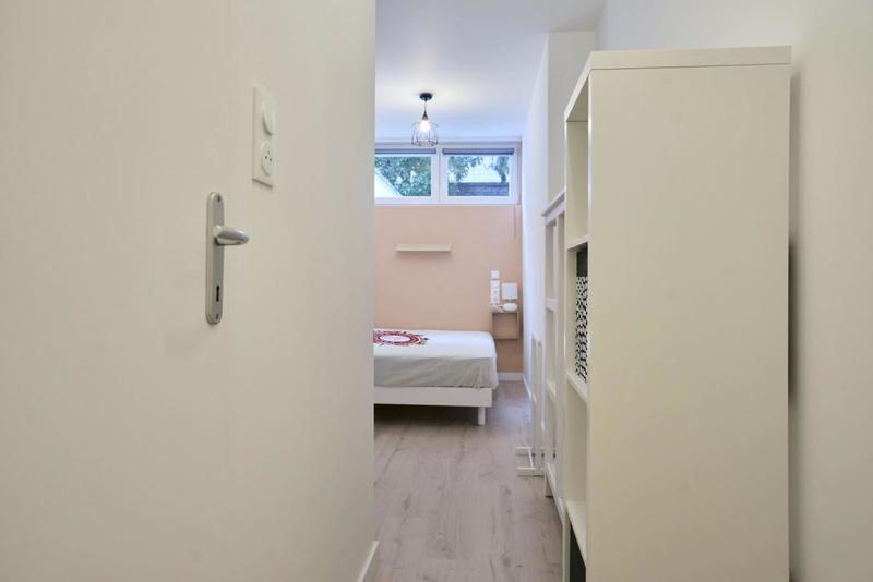 Maison - 143 m² - 9 pièces