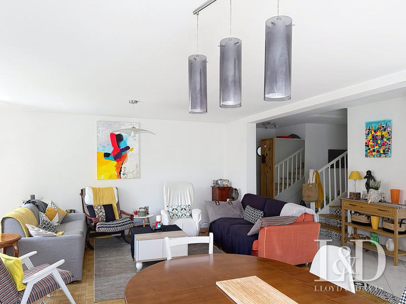 Maison contemporaine - 131 m² - 5 pièces