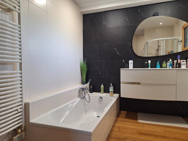 Maison contemporaine - 173 m² - 6 pièces