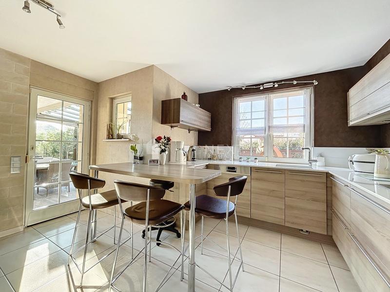 Maison - 169 m² - 6 pièces