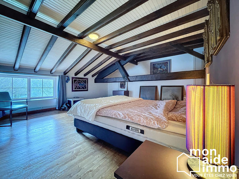 Maison - 340 m² - 15 pièces