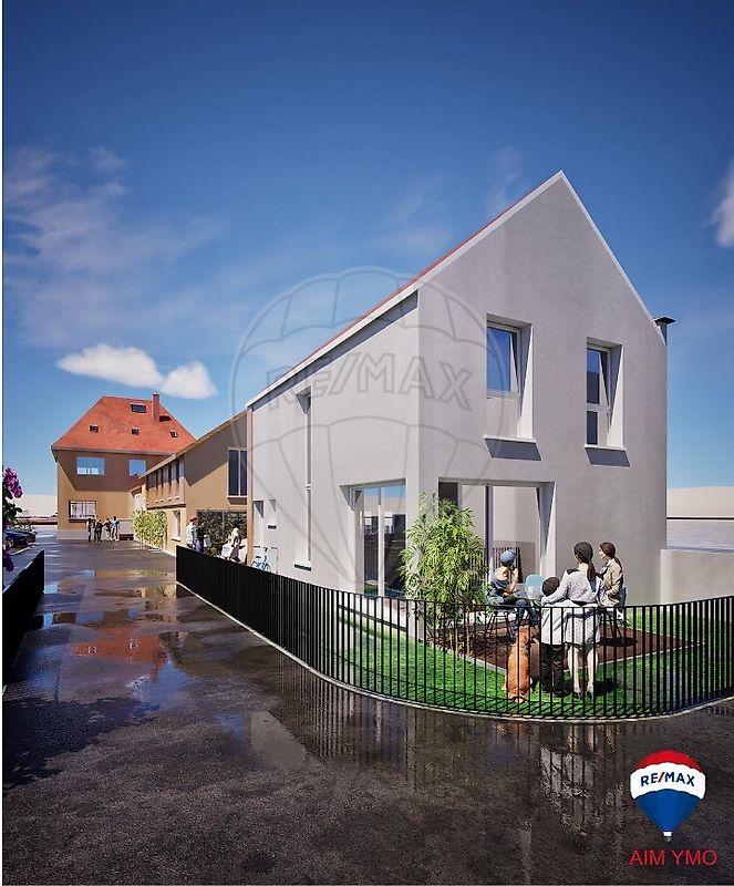 Maison - 100 m² - 8 pièces