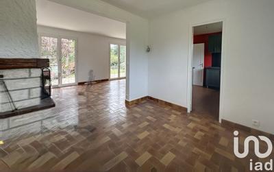 Maison - 260 m² - 8 pièces