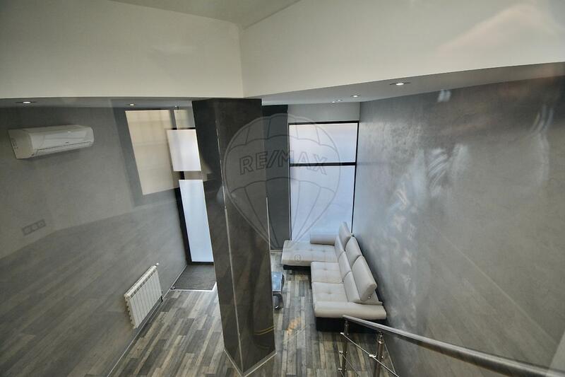 Local commercial - 52 m² - 2 pièces