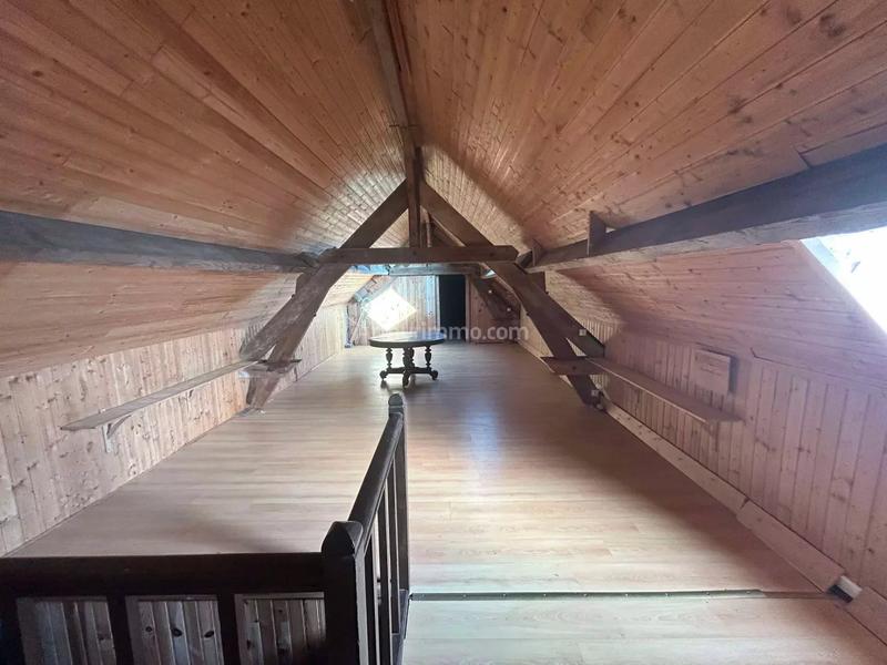 Maison - 265 m² - 12 pièces