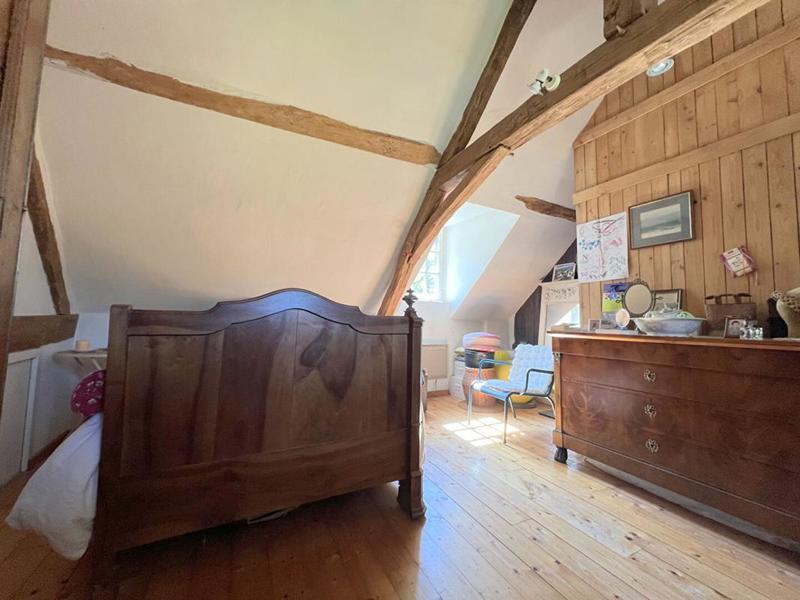 Maison - 208 m² - 7 pièces