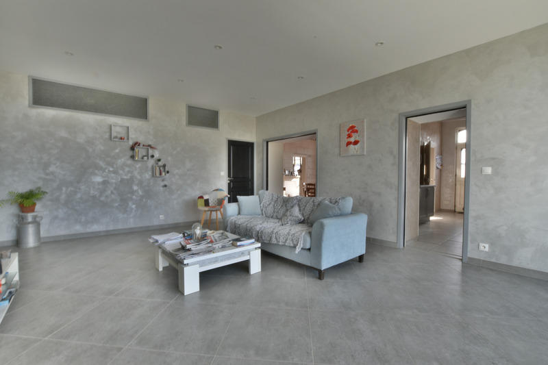 Maison - 166 m² - 7 pièces